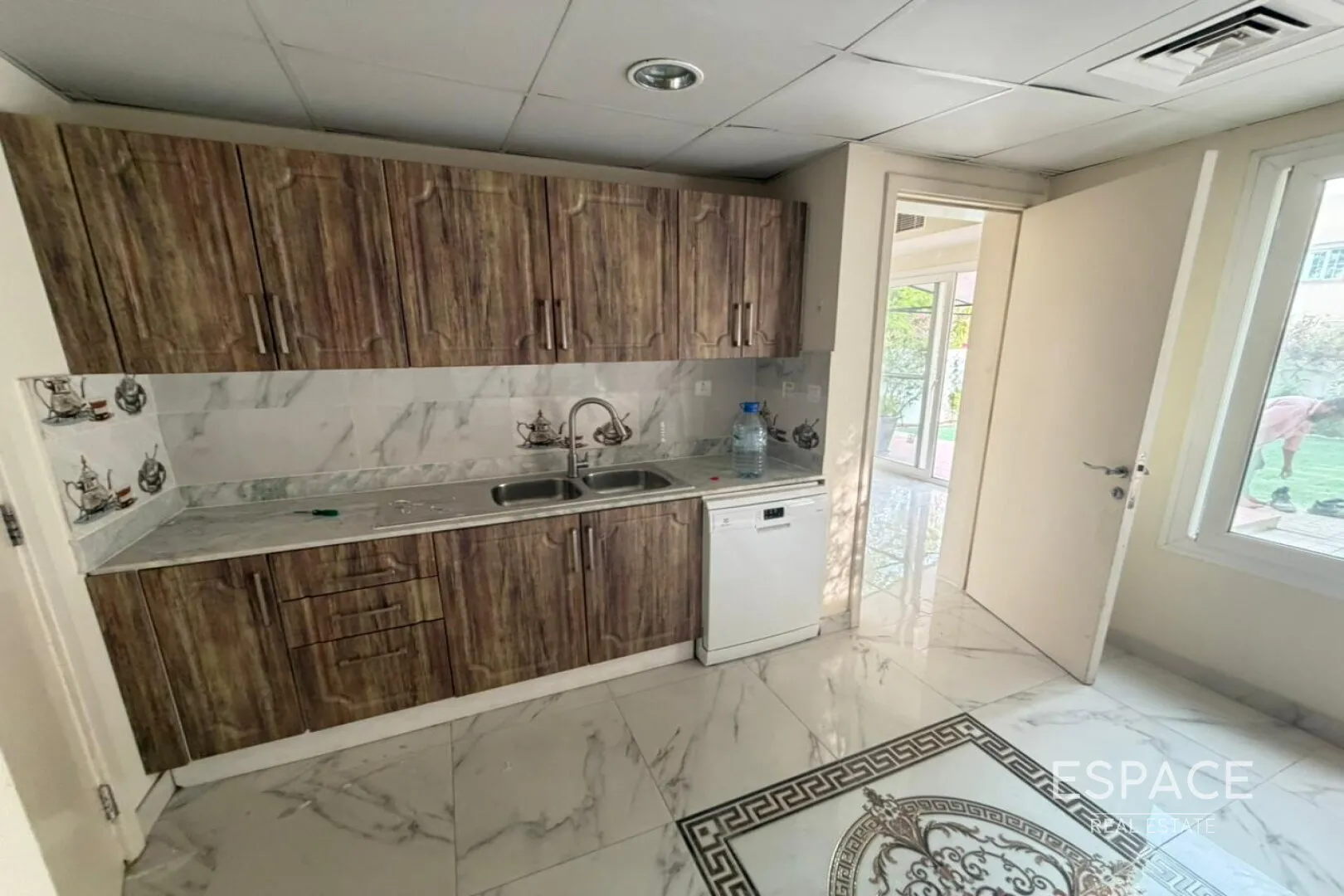 single static gallery