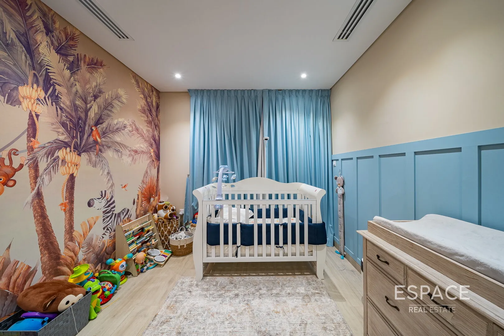 PropertiesGalleryCamera