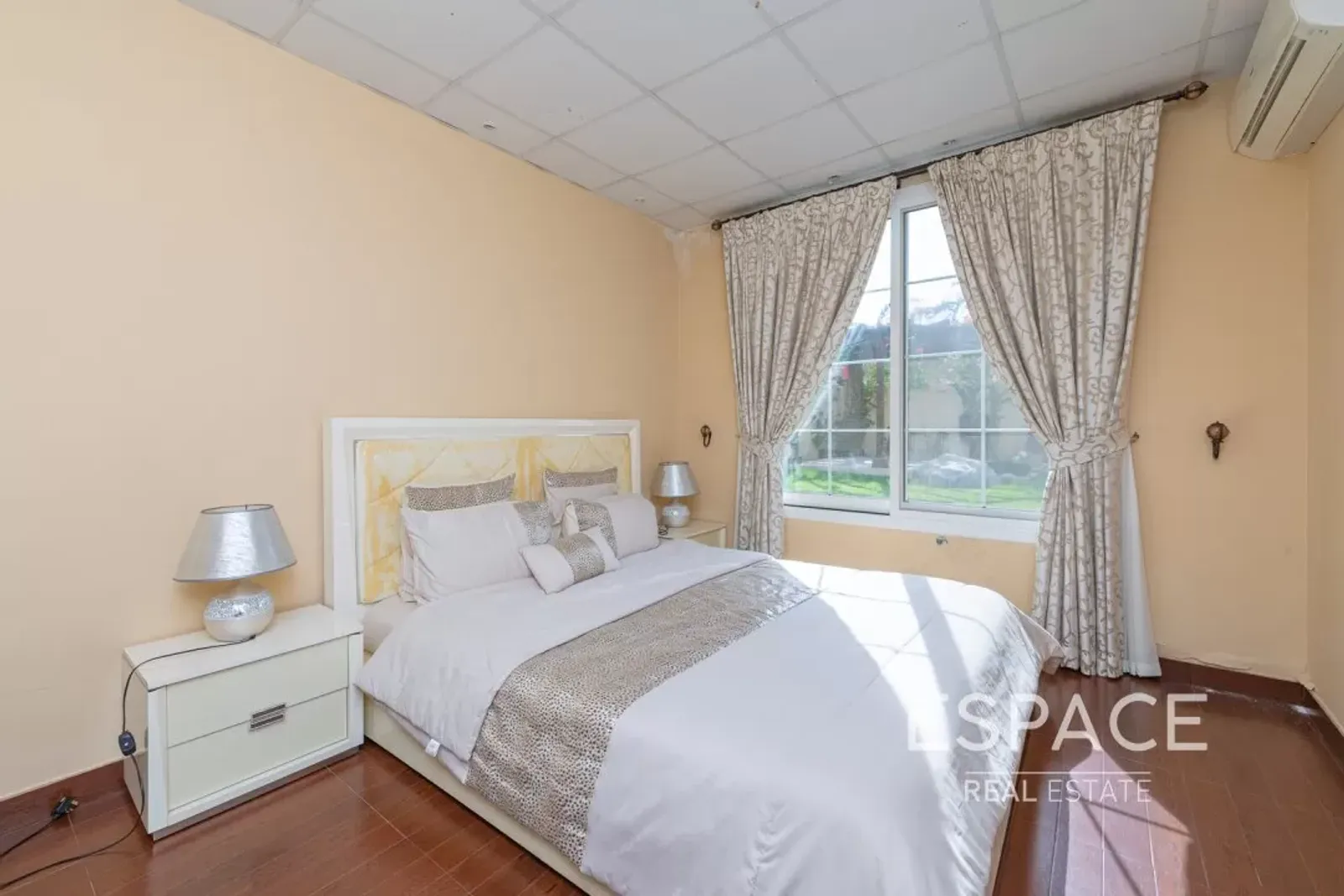 PropertiesGalleryCamera