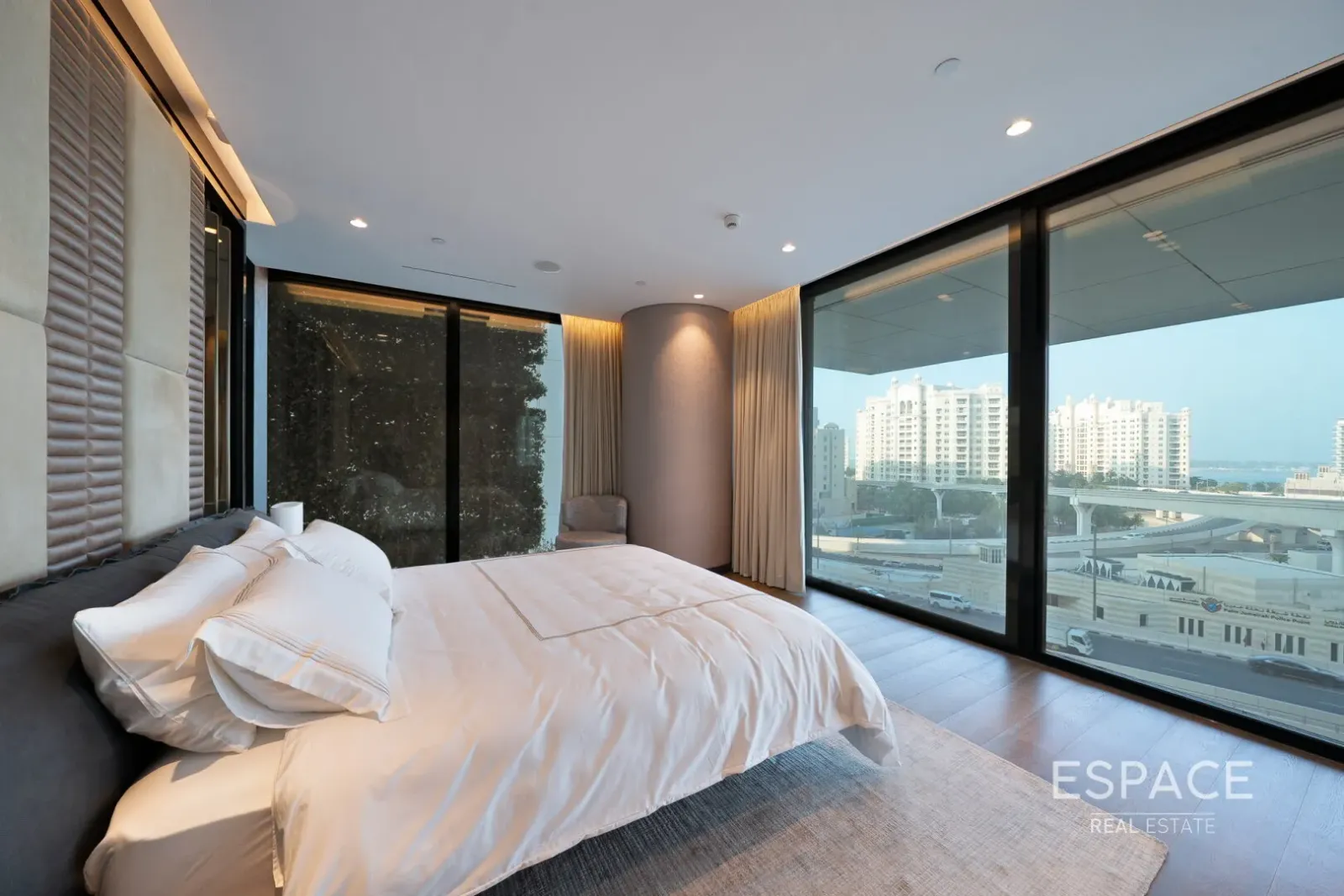 PropertiesGalleryCamera