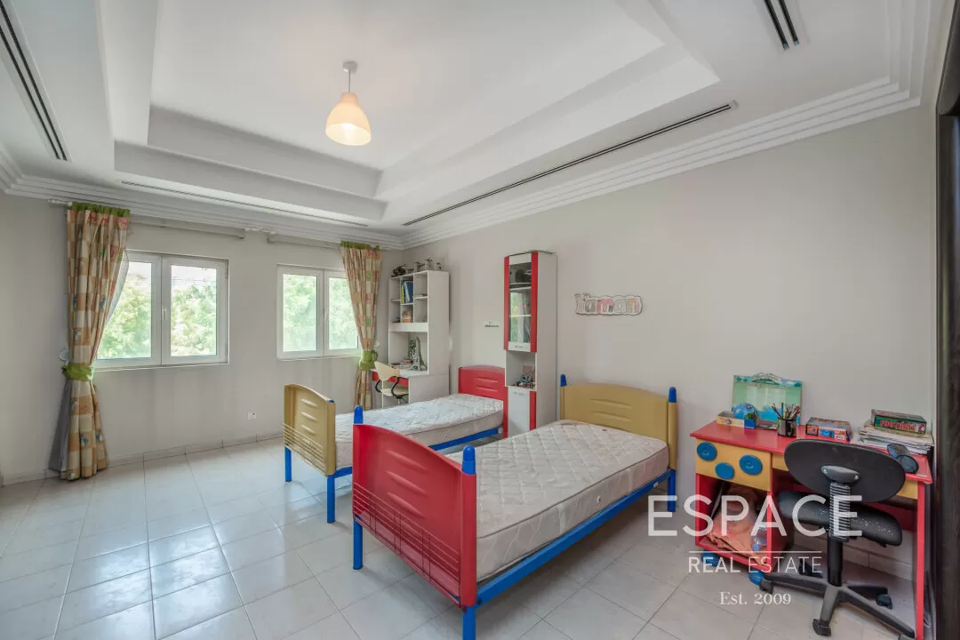 single static gallery