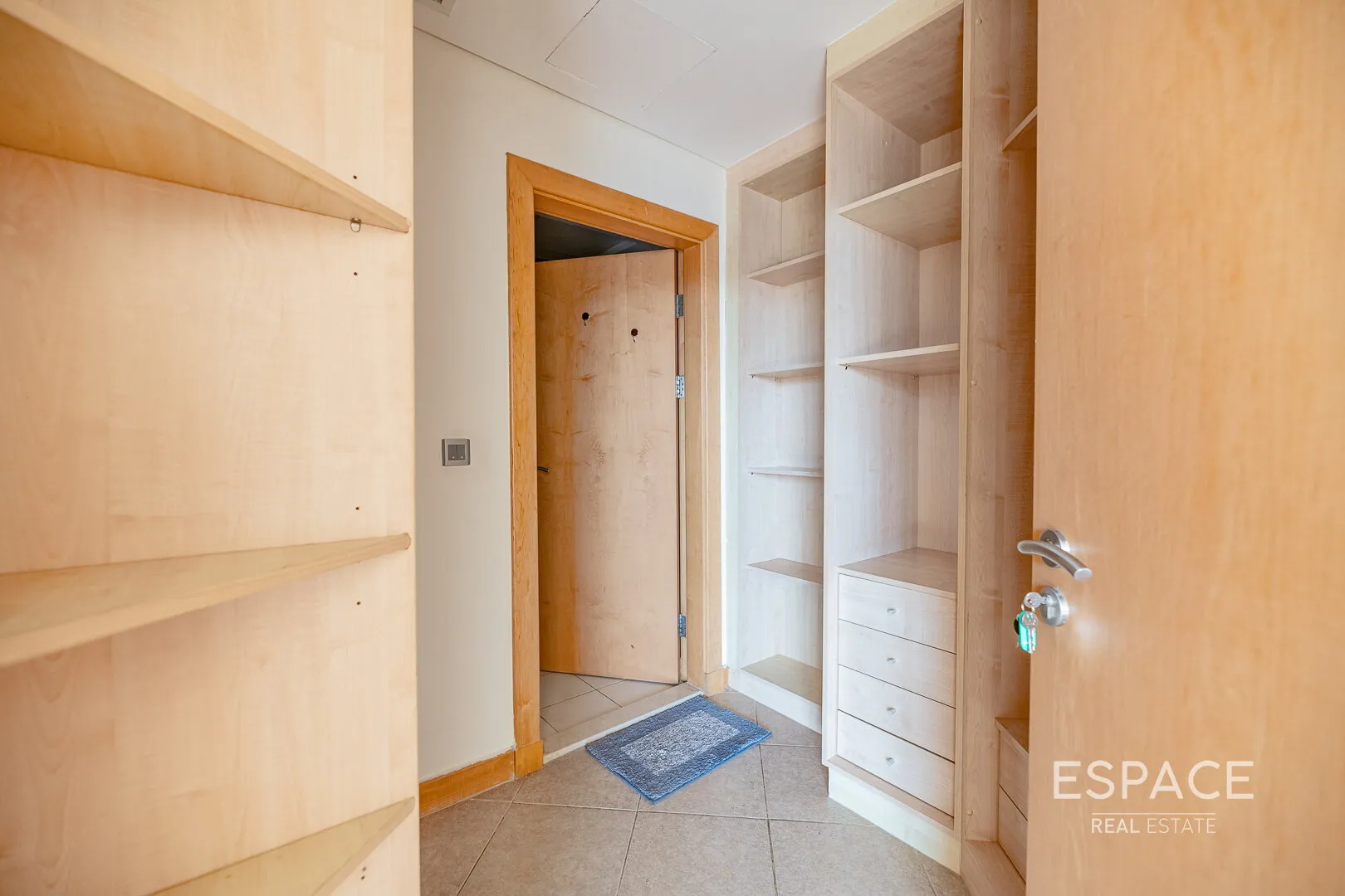 PropertiesGalleryCamera