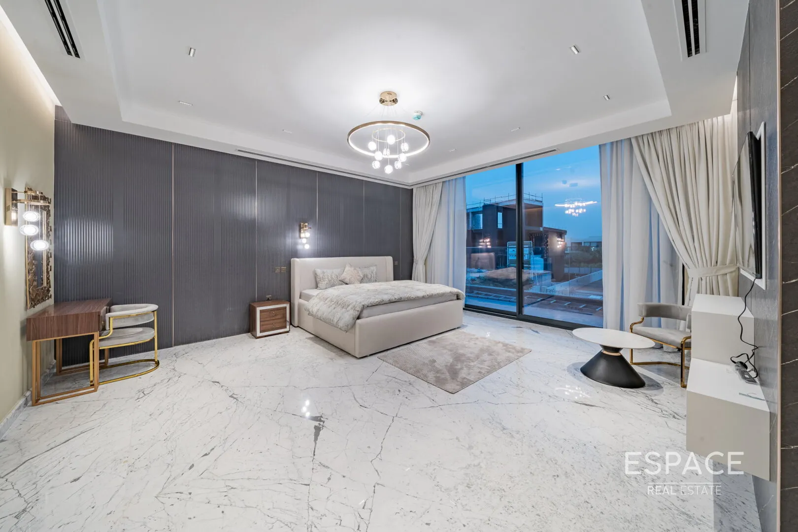 PropertiesGalleryCamera