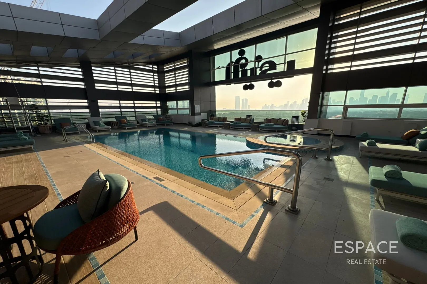 single static gallery