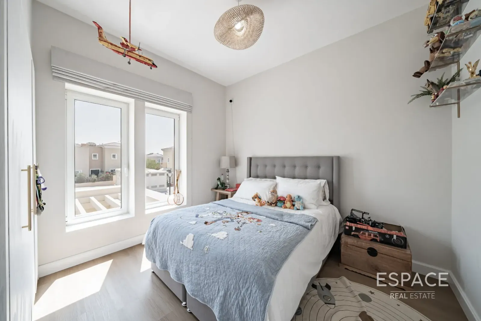 PropertiesGalleryCamera