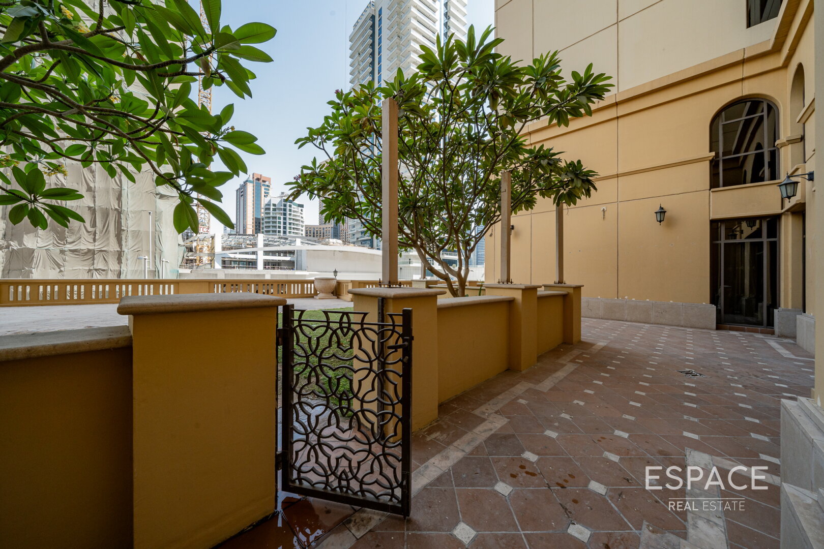 PropertiesGalleryCamera