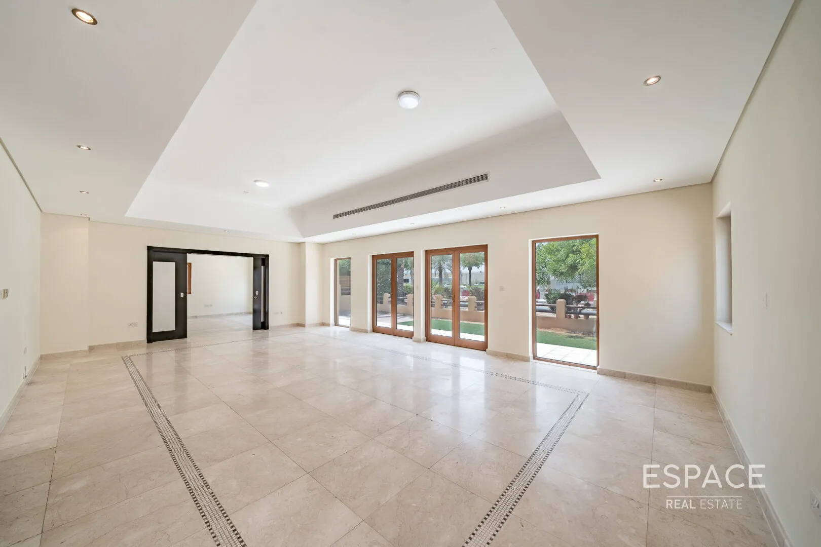 single static gallery