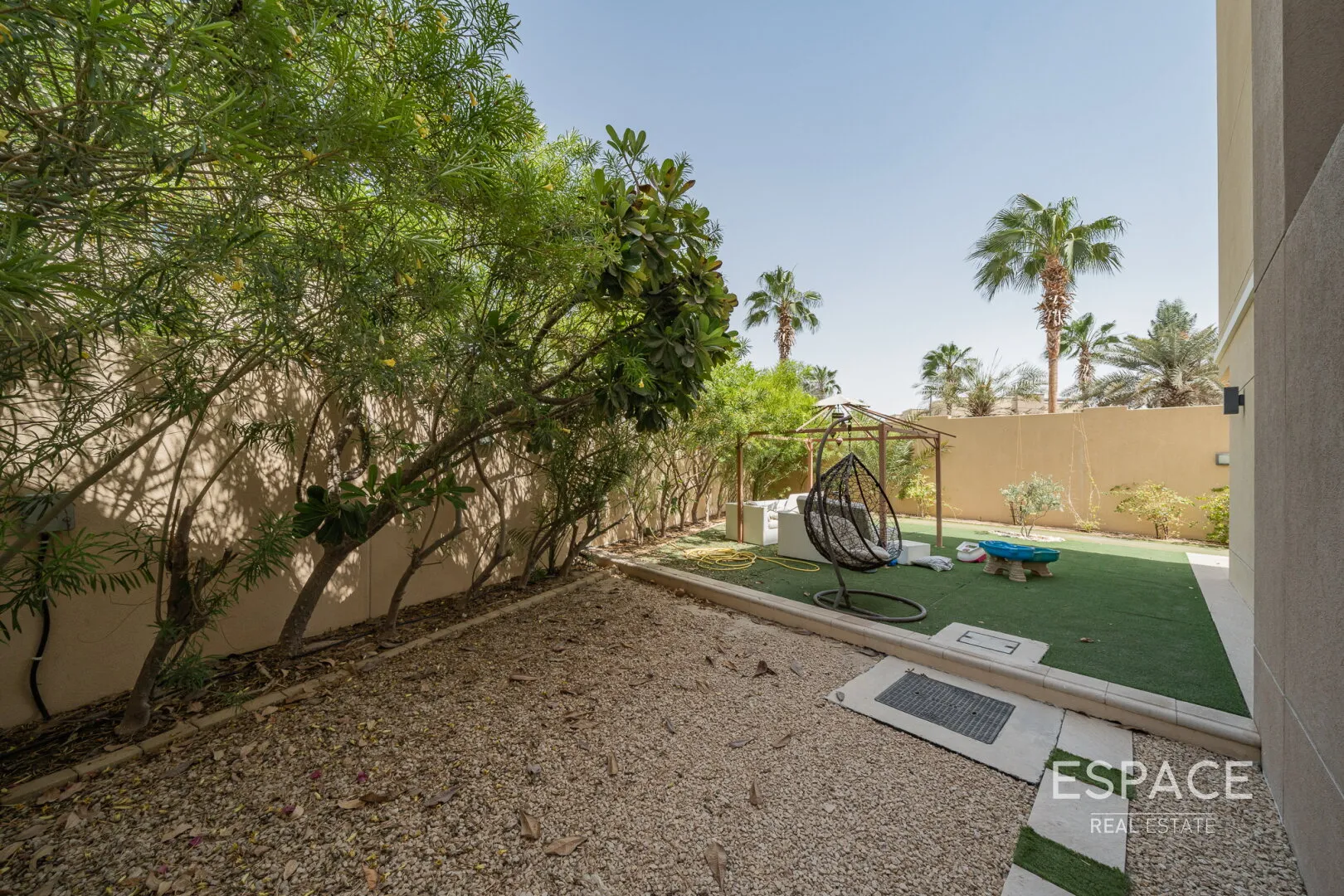 PropertiesGalleryCamera