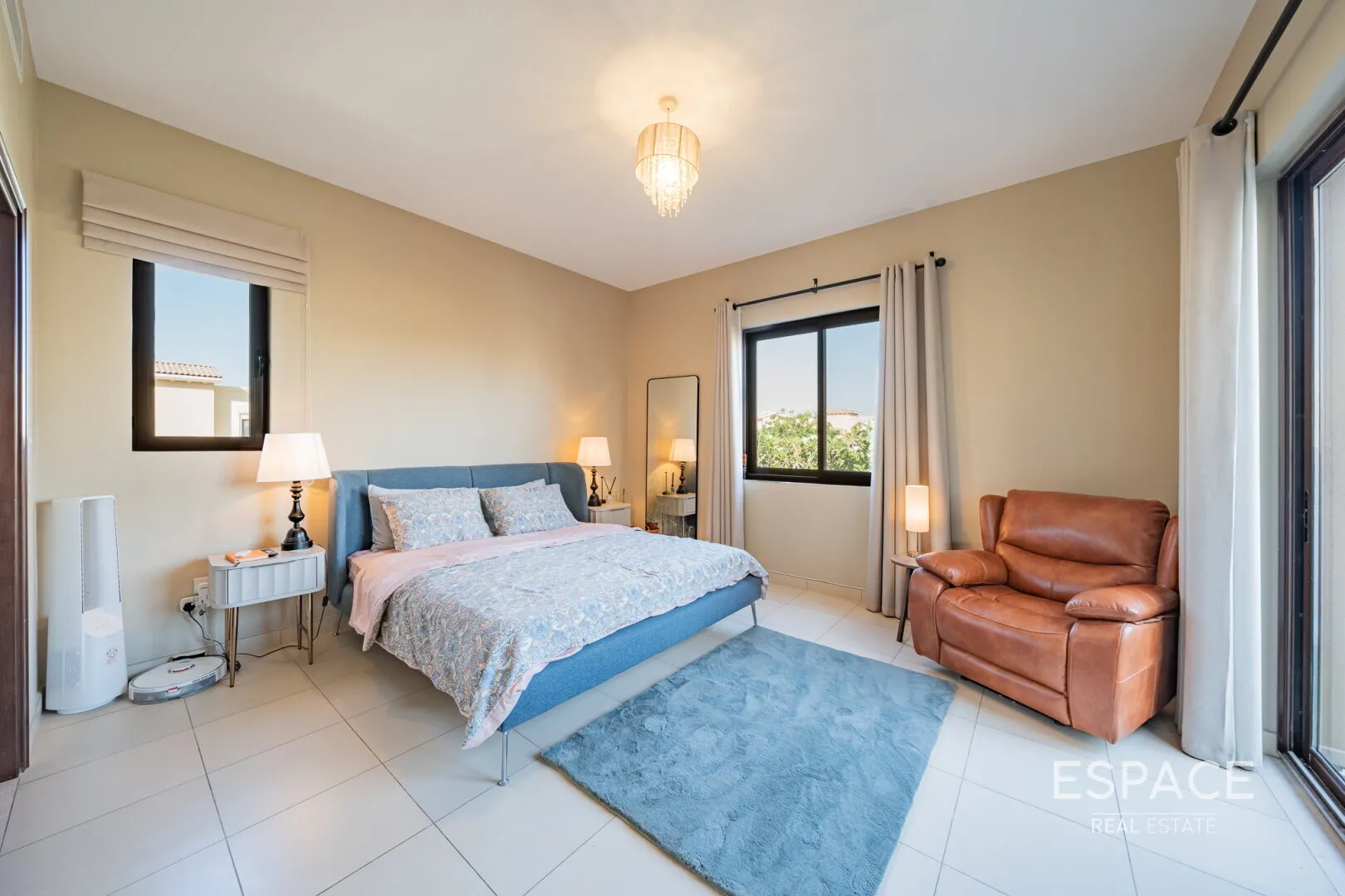 PropertiesGalleryCamera