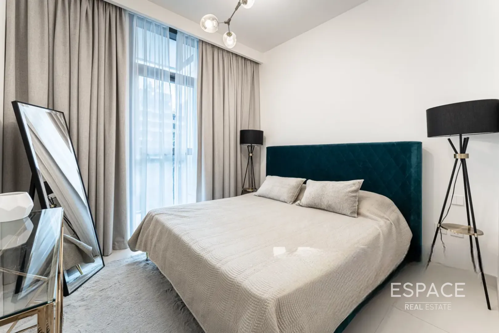 single static gallery