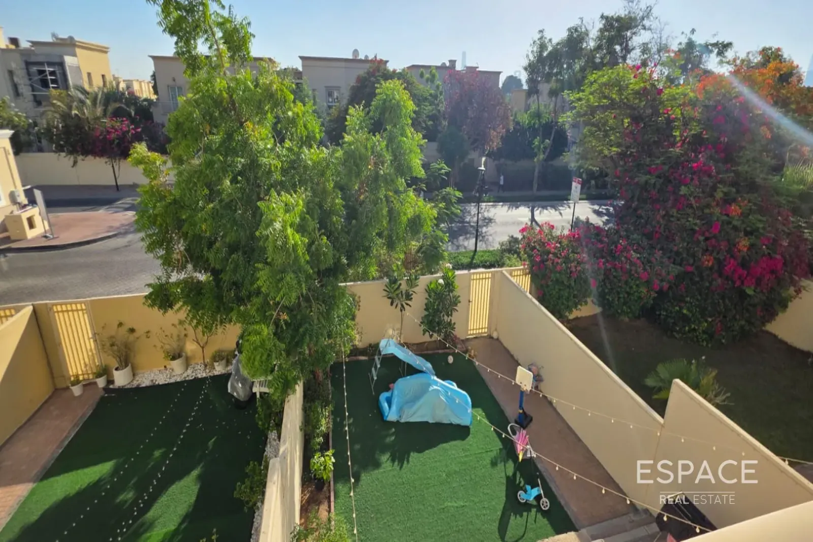 PropertiesGalleryCamera