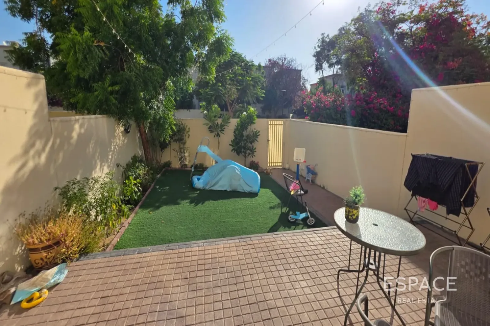 PropertiesGalleryCamera