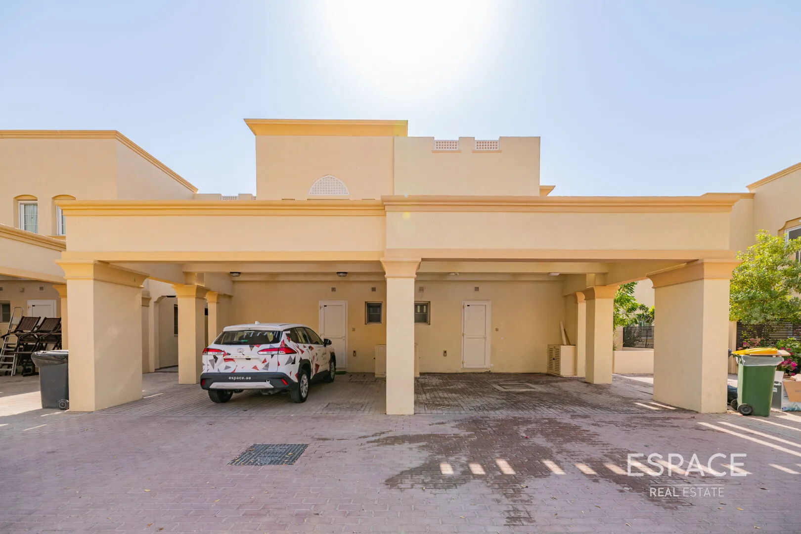 PropertiesGalleryCamera