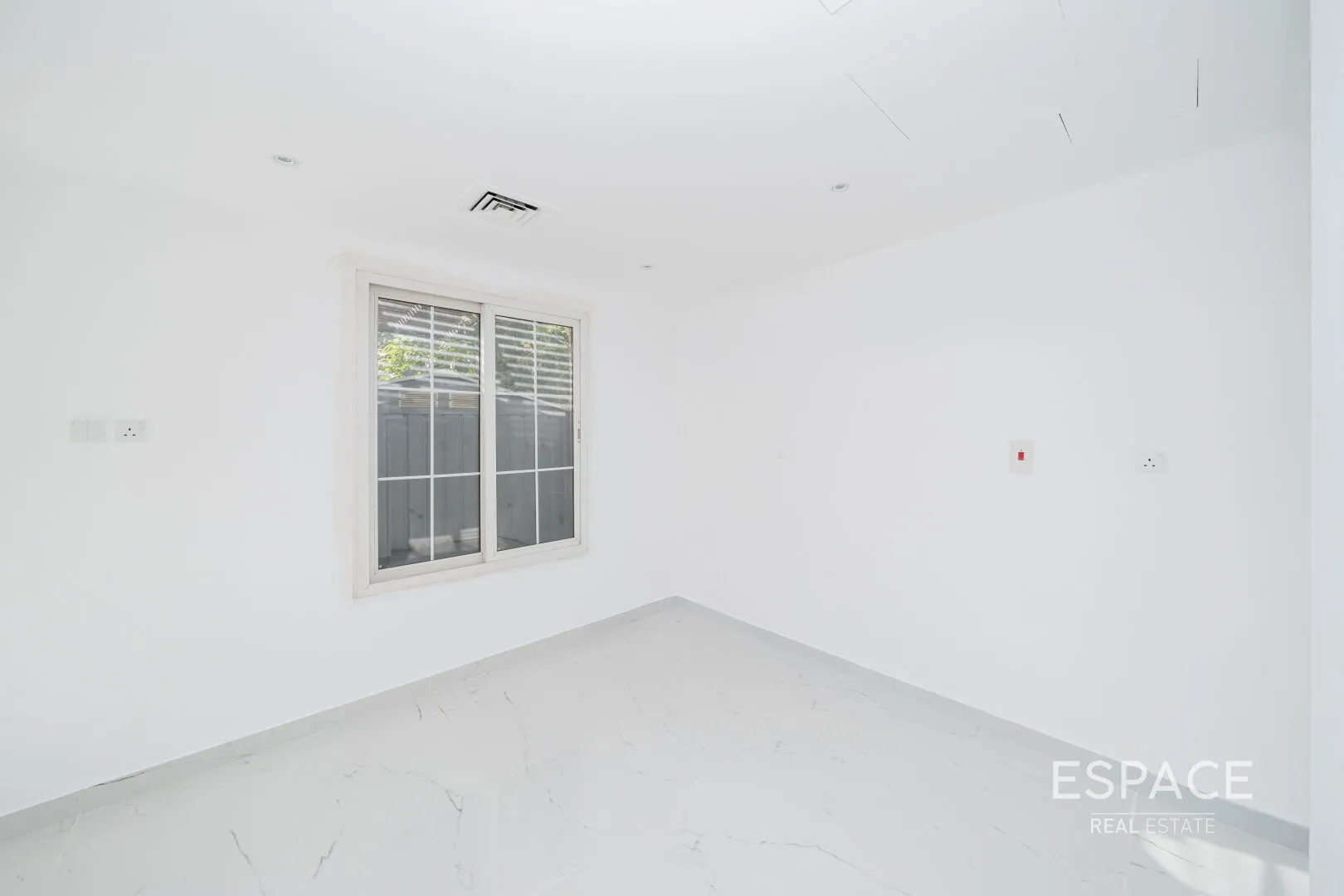 single static gallery