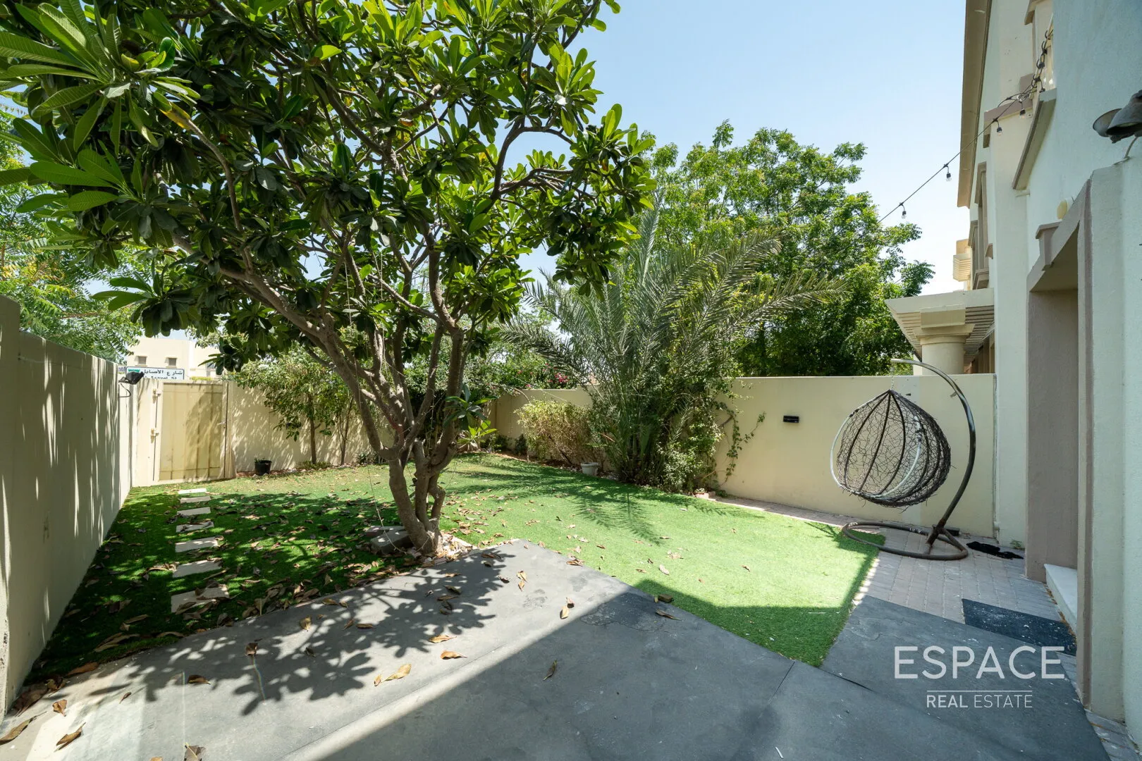 PropertiesGalleryCamera