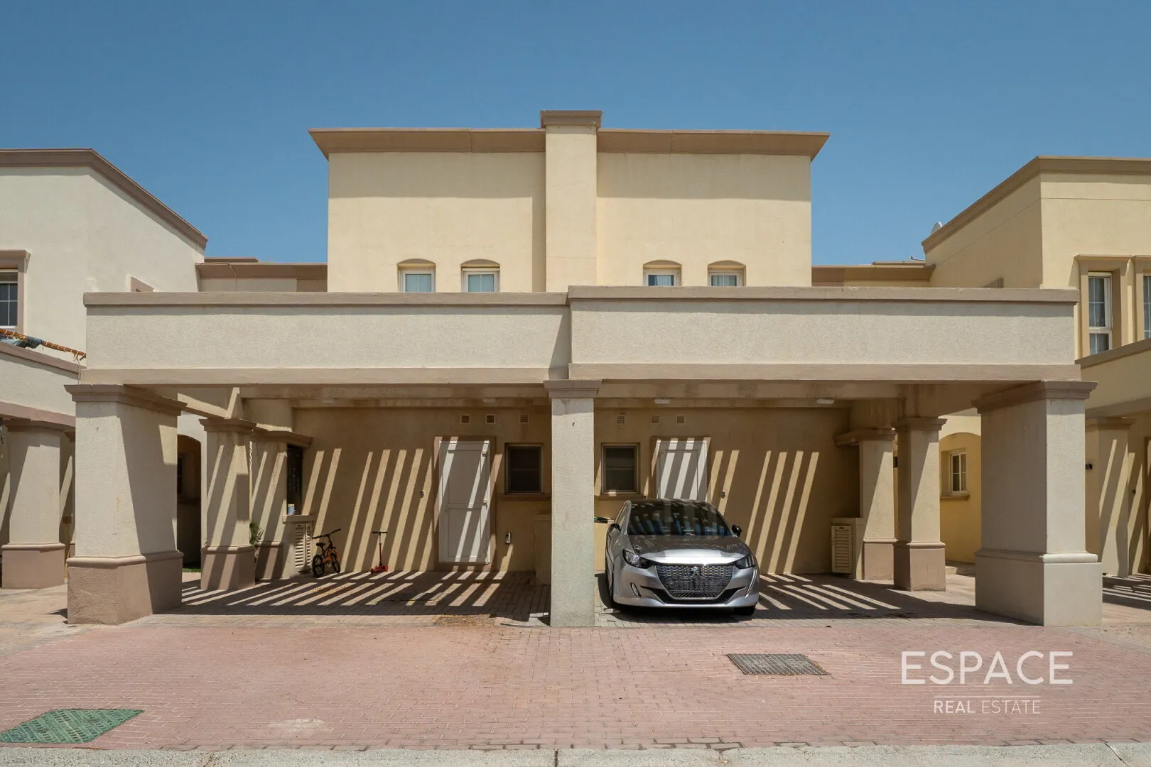 PropertiesGalleryCamera