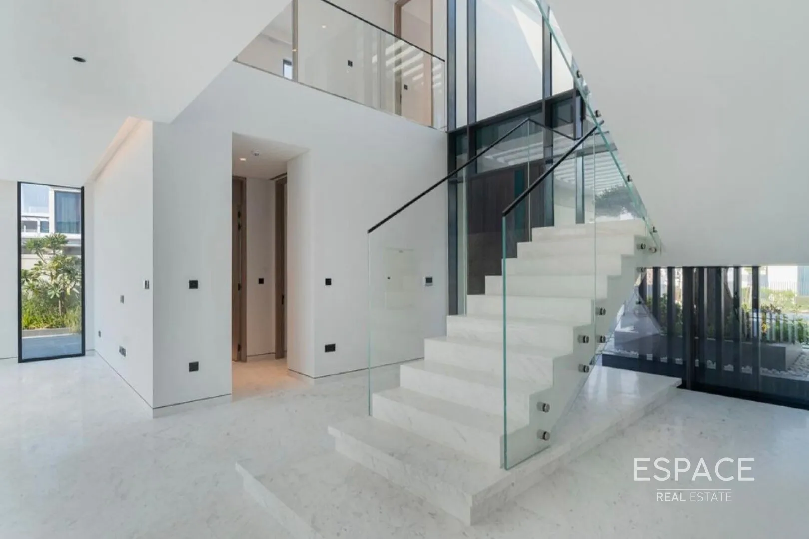 single static gallery