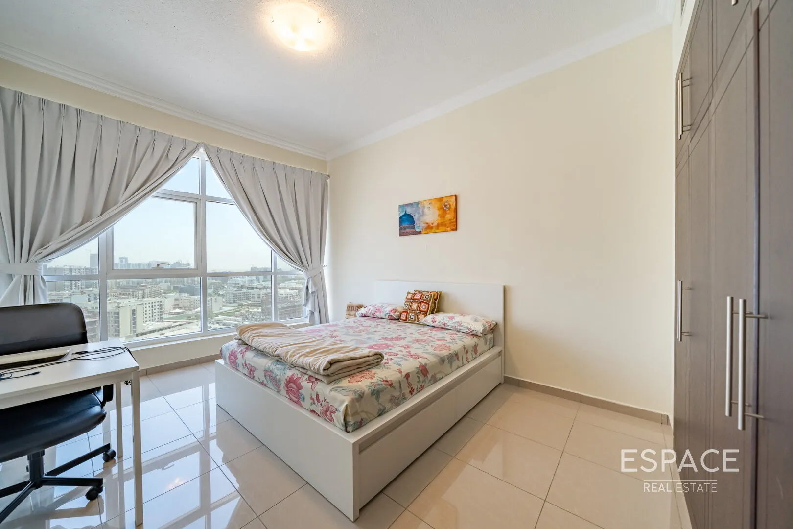PropertiesGalleryCamera