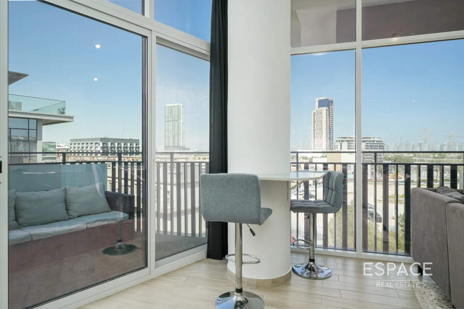 PropertiesGalleryCamera