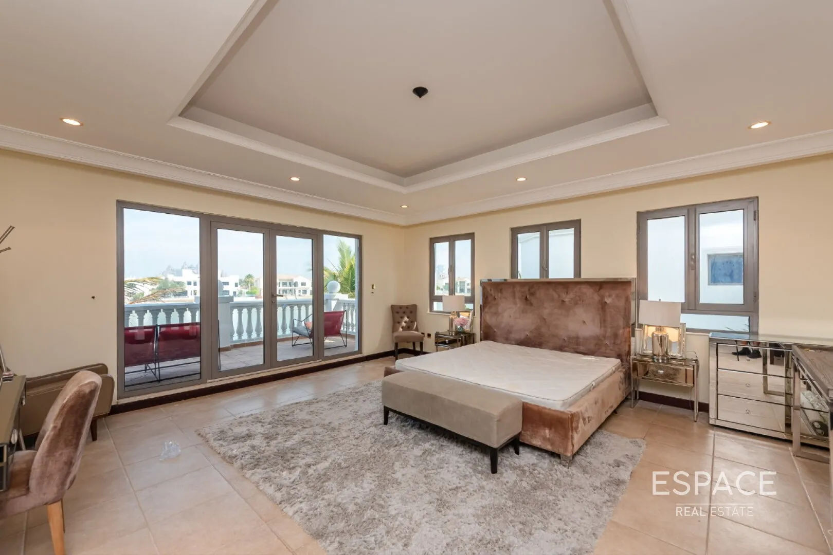 PropertiesGalleryCamera