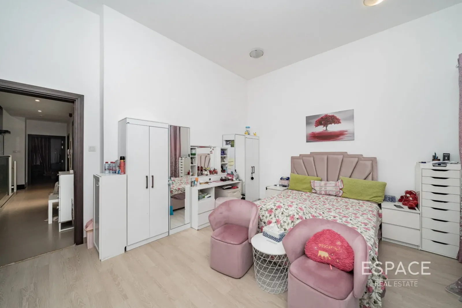 PropertiesGalleryCamera
