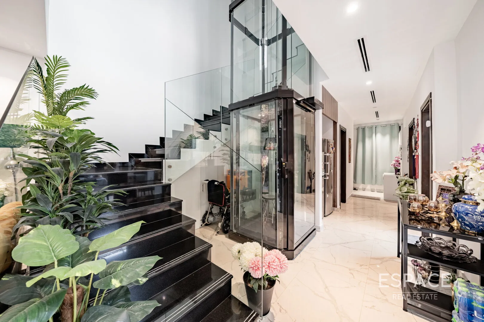 PropertiesGalleryCamera