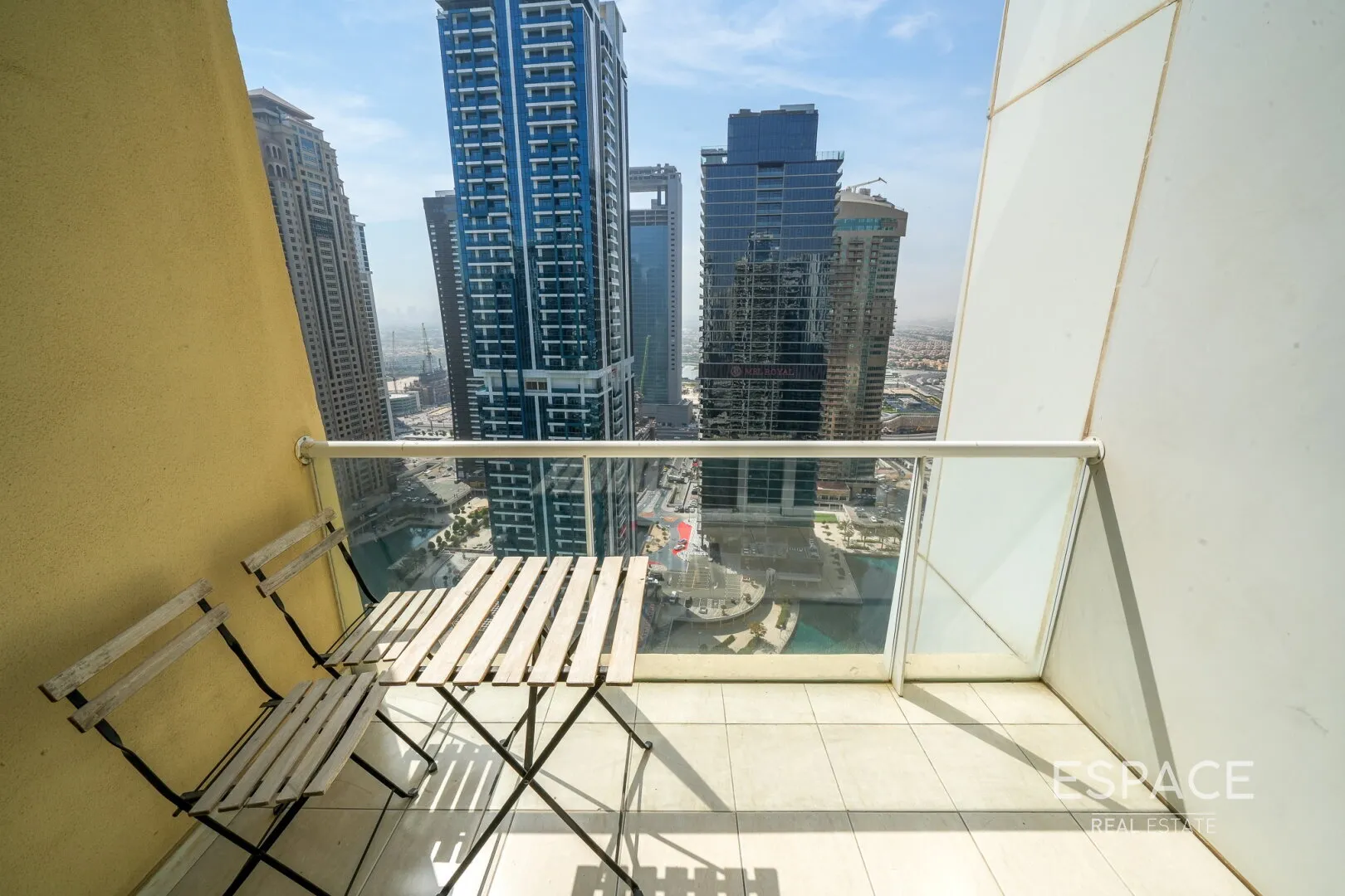PropertiesGalleryCamera