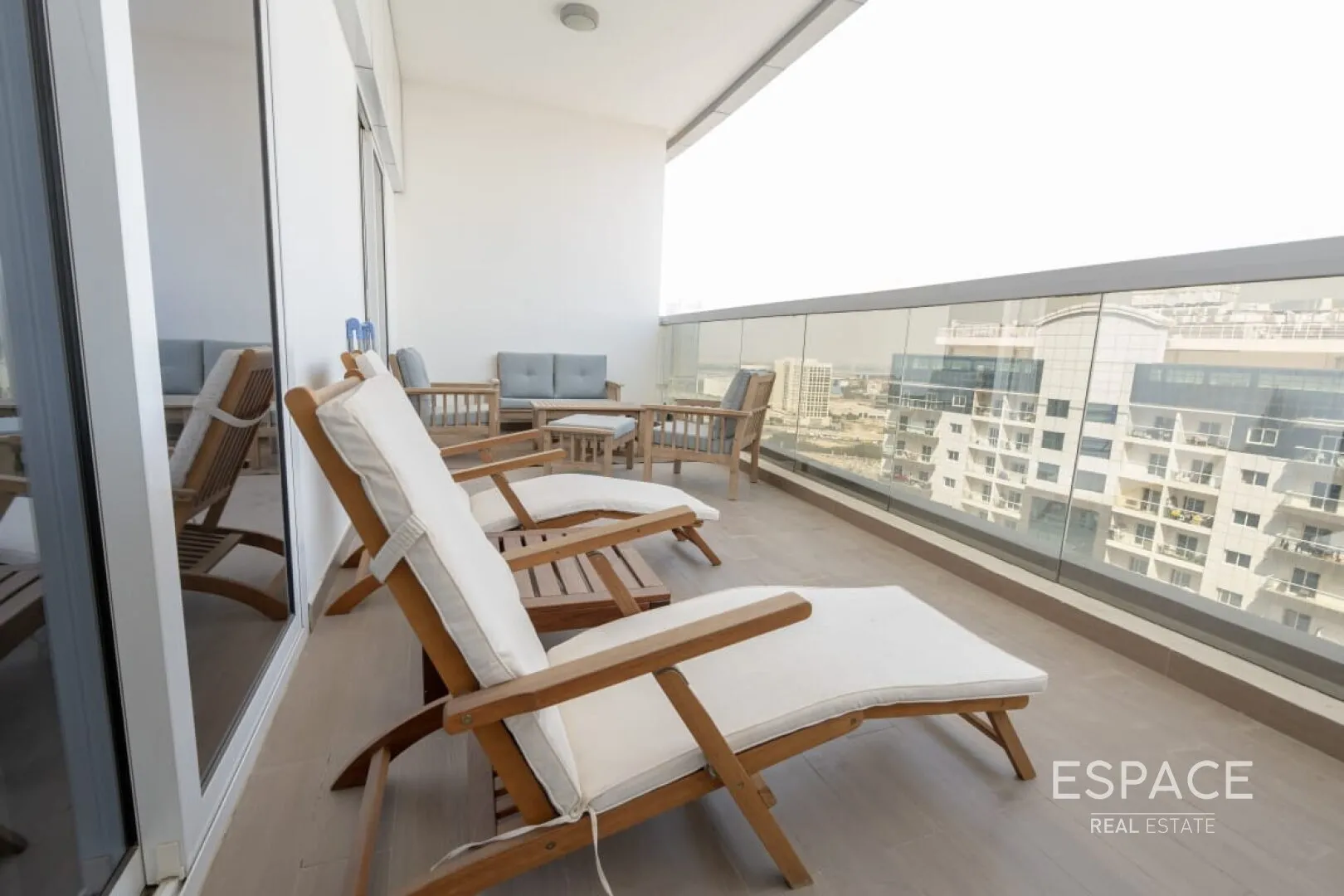 PropertiesGalleryCamera