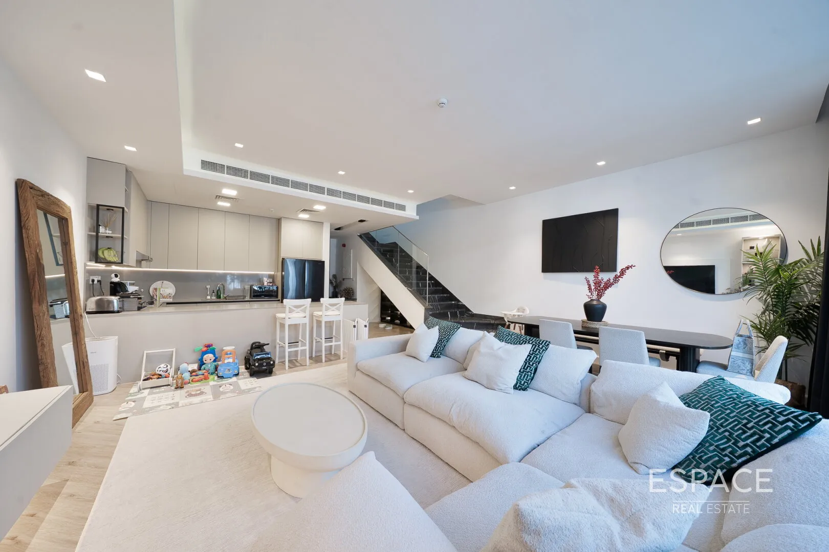 single static gallery