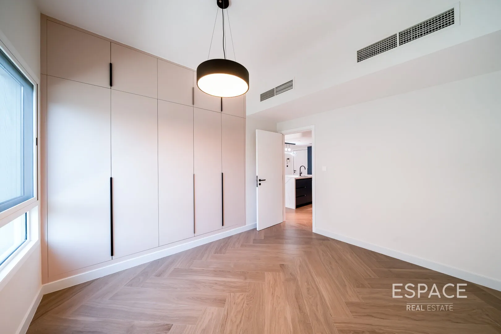 single static gallery