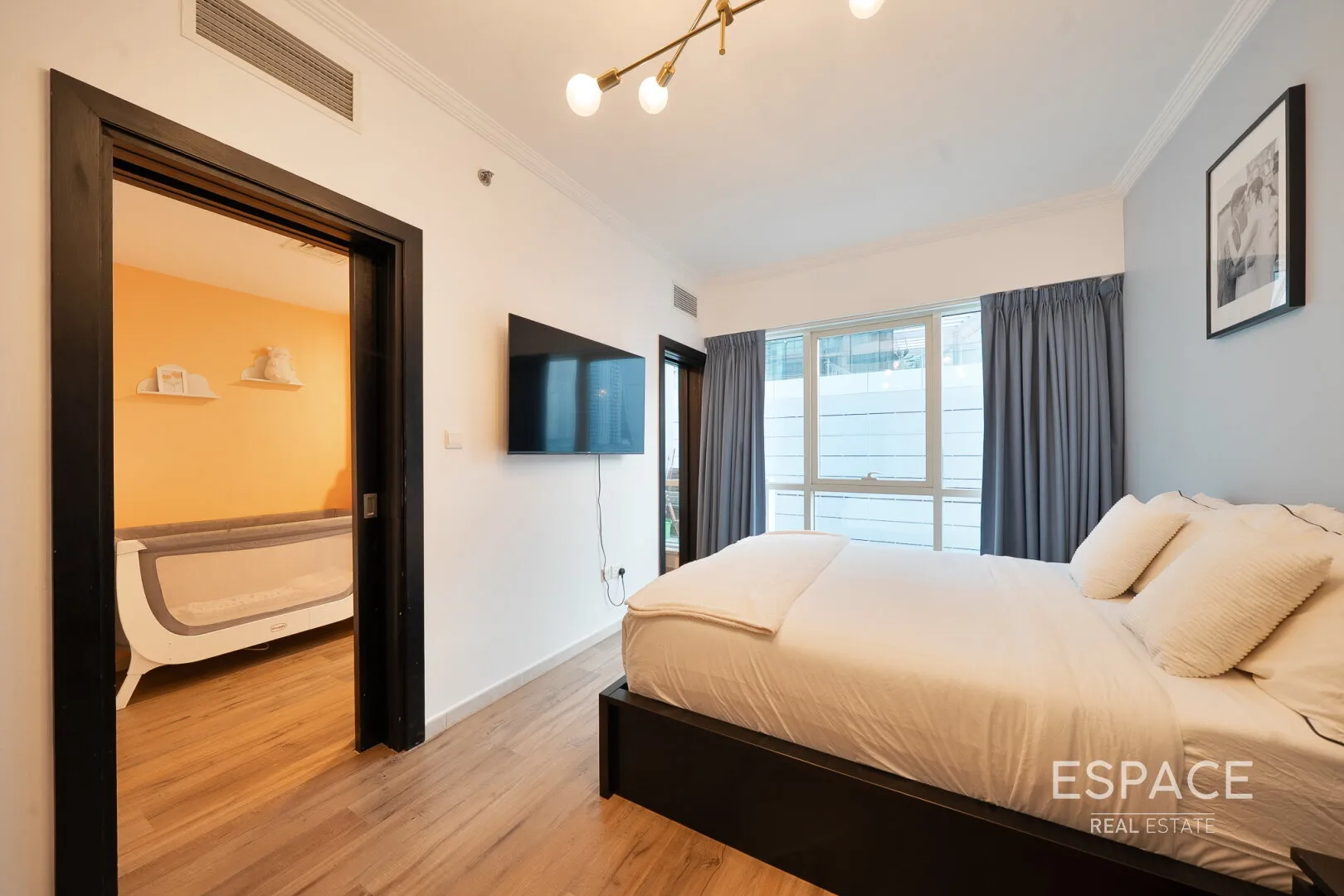 PropertiesGalleryCamera