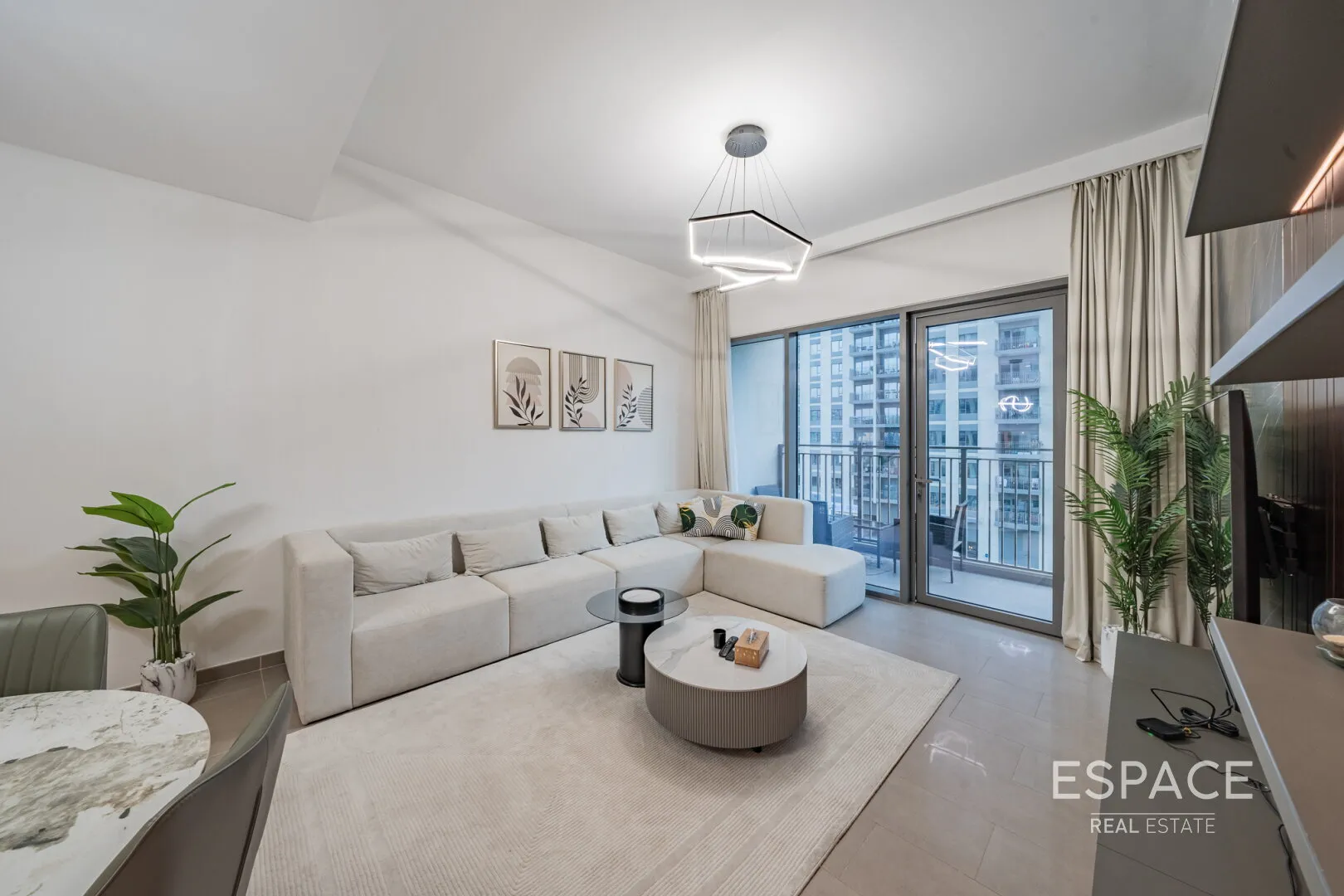 single static gallery