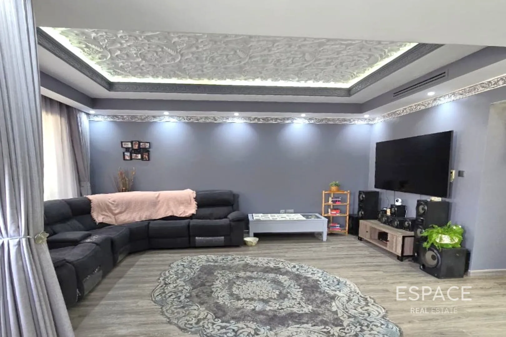 PropertiesGalleryCamera