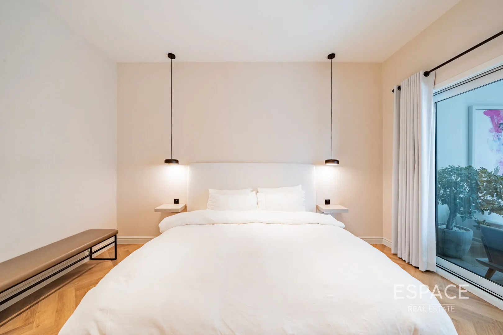 PropertiesGalleryCamera