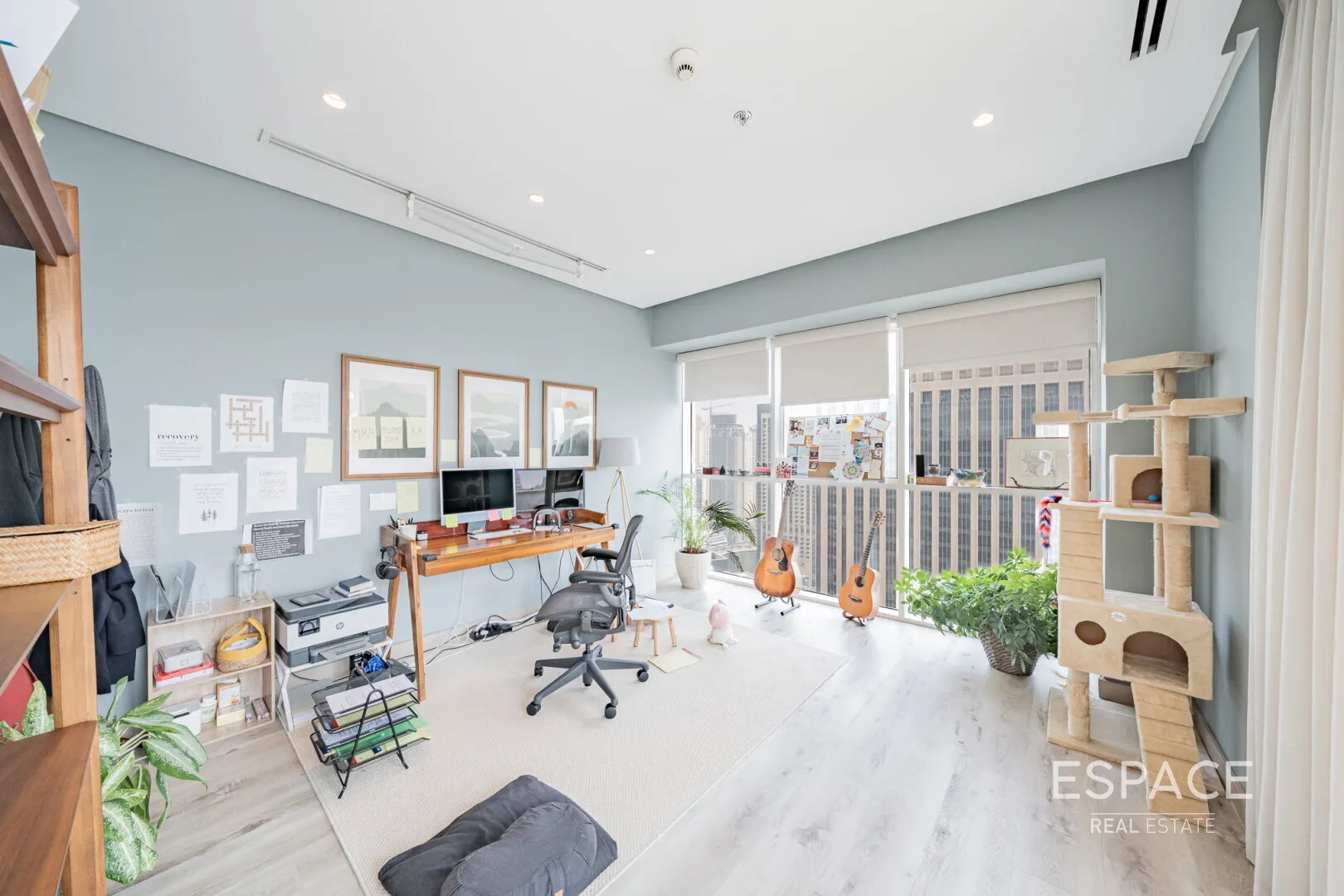 PropertiesGalleryCamera