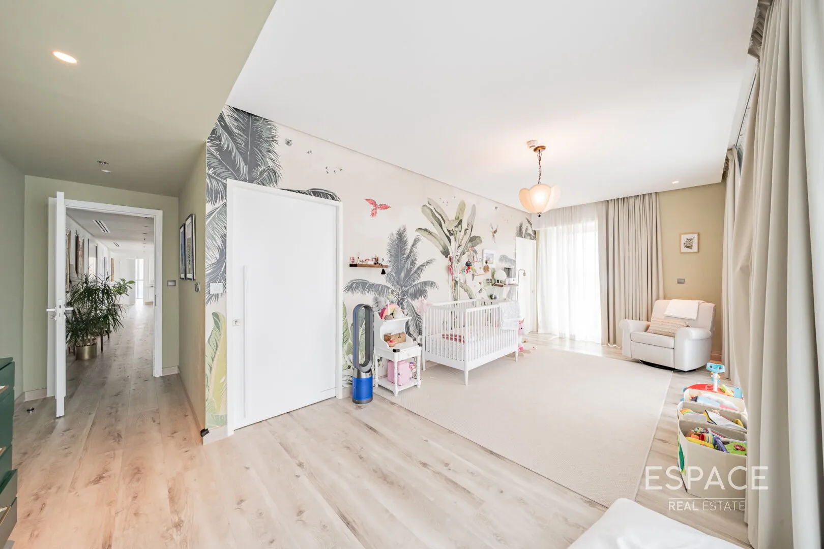 PropertiesGalleryCamera