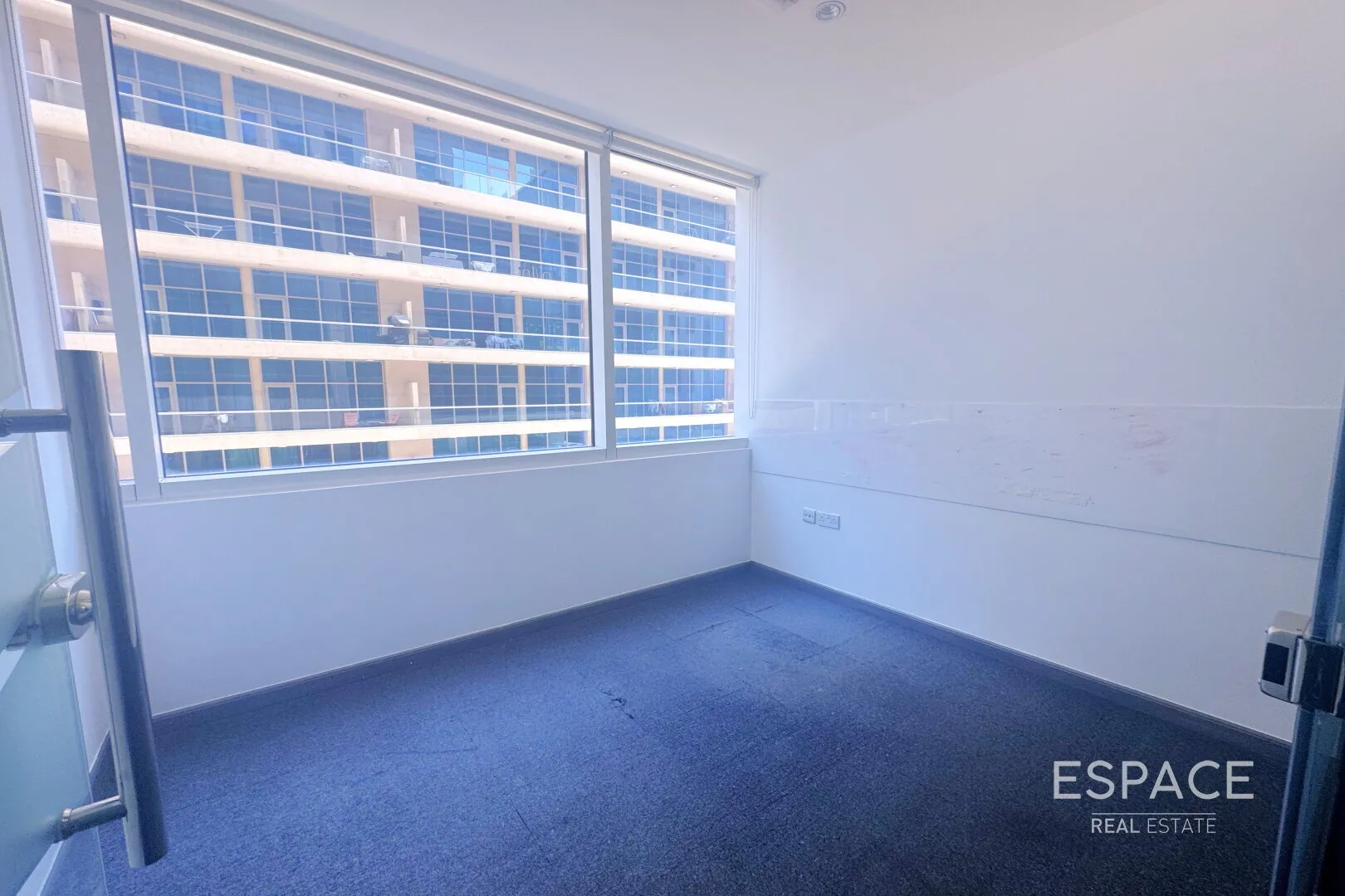 single static gallery