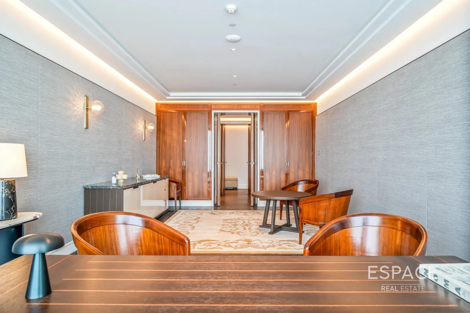 PropertiesGalleryCamera