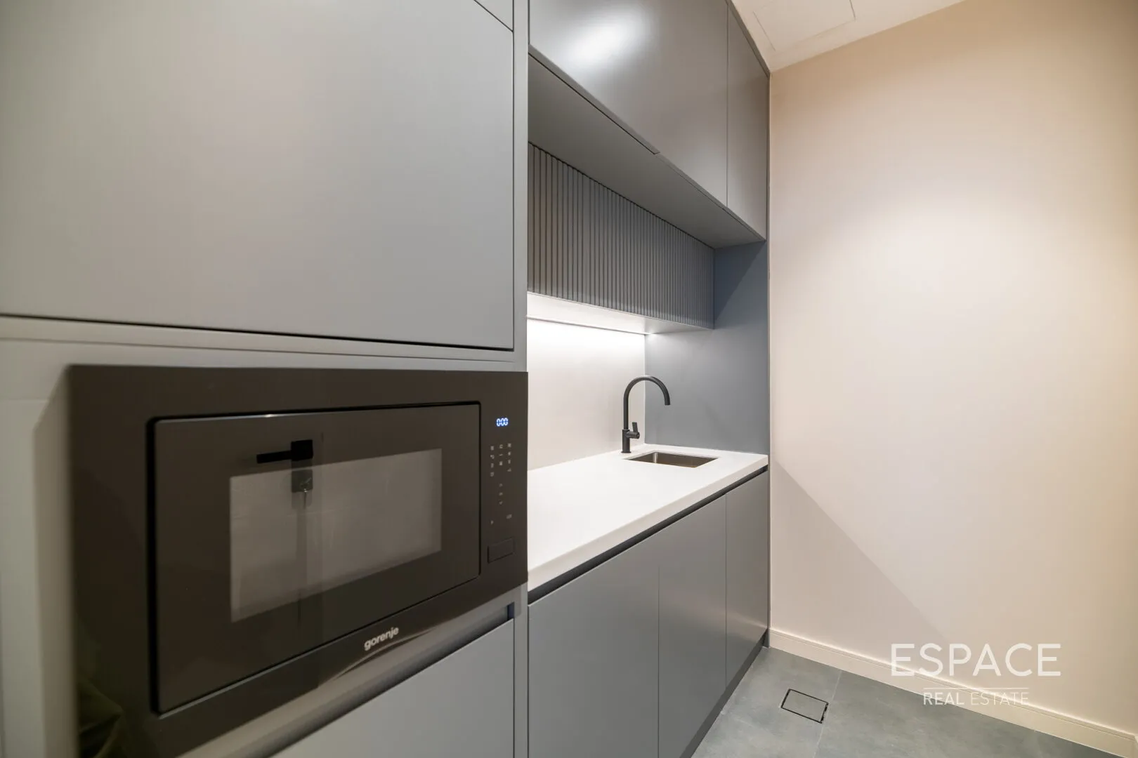 single static gallery