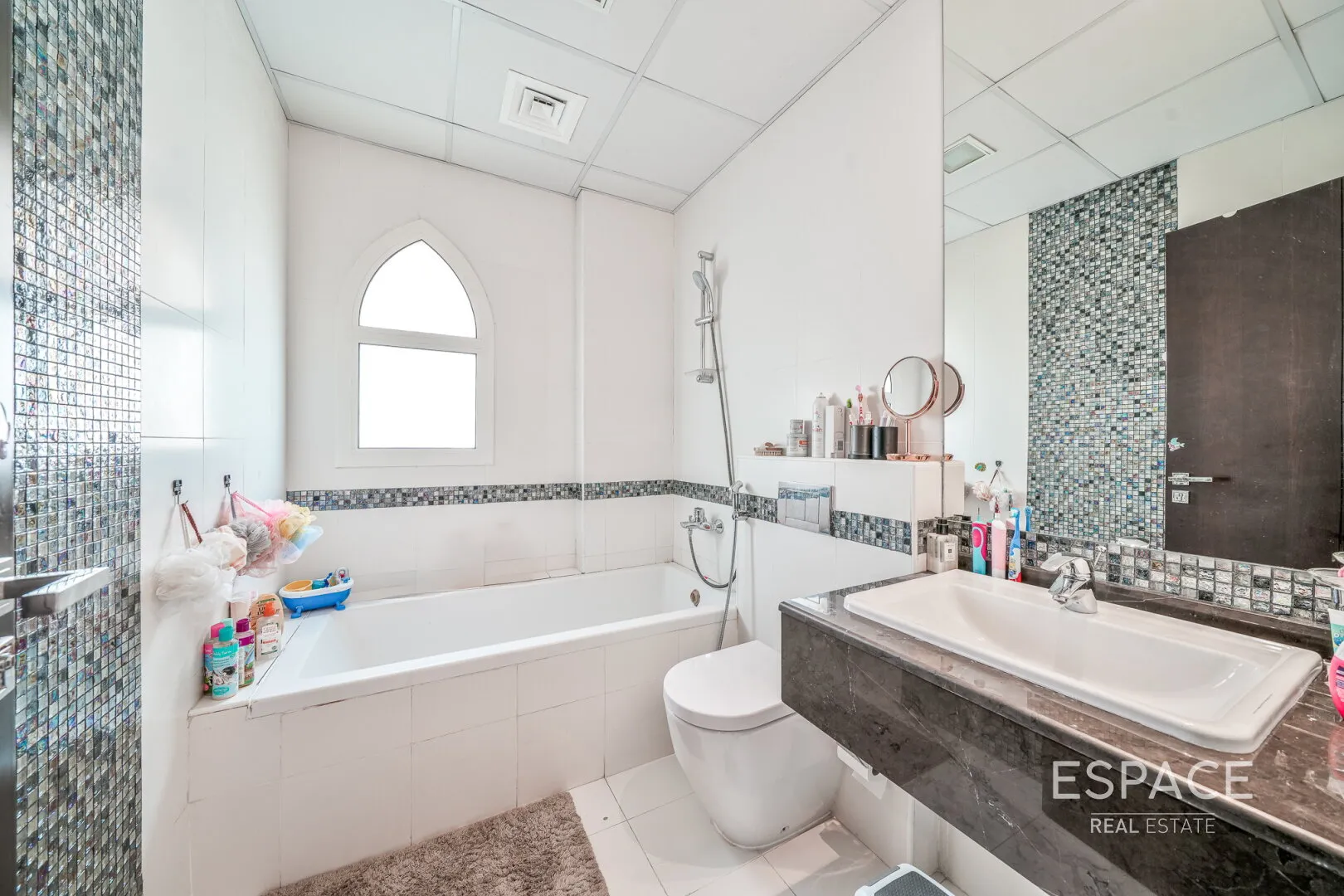 PropertiesGalleryCamera