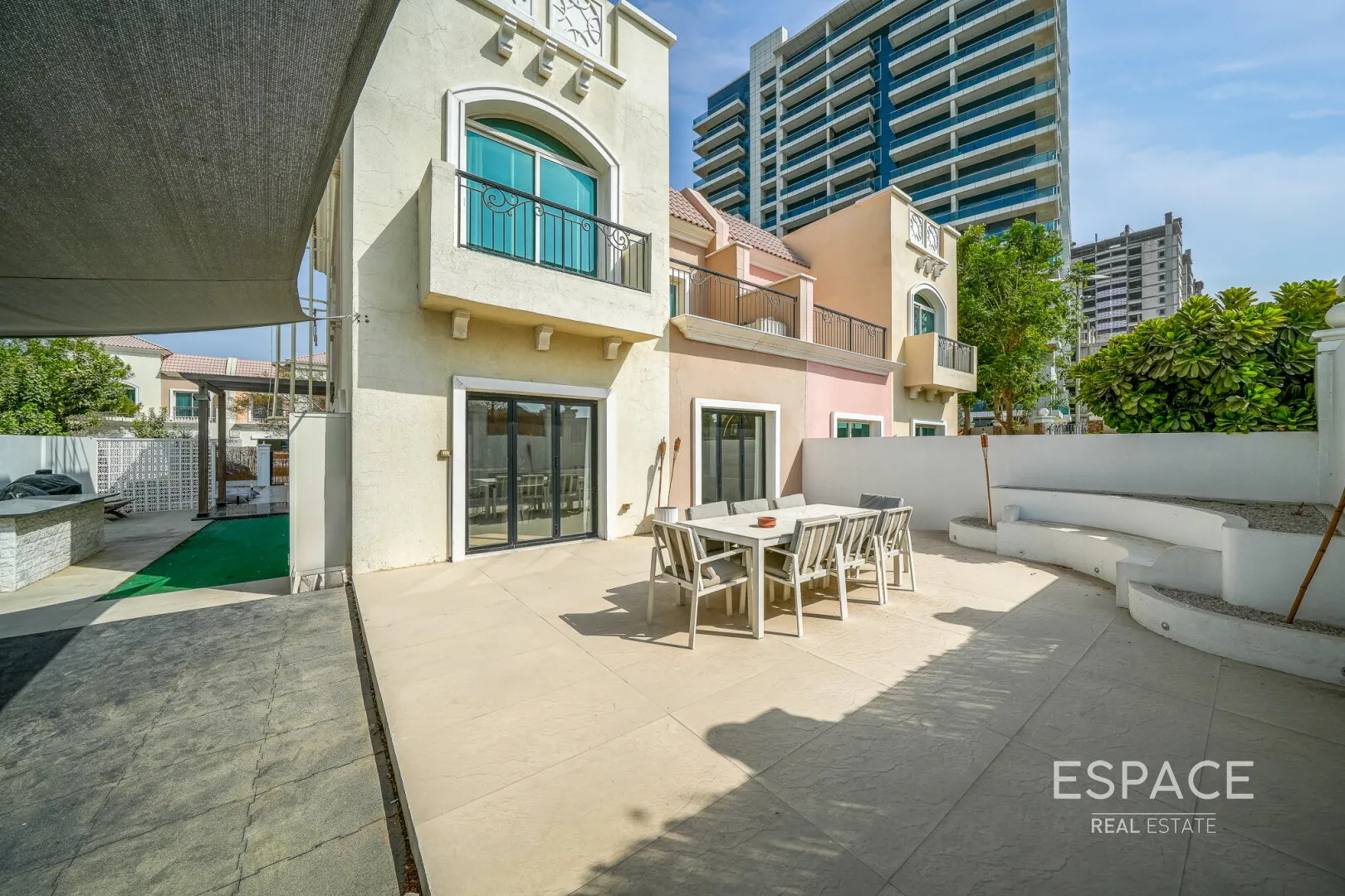 PropertiesGalleryCamera