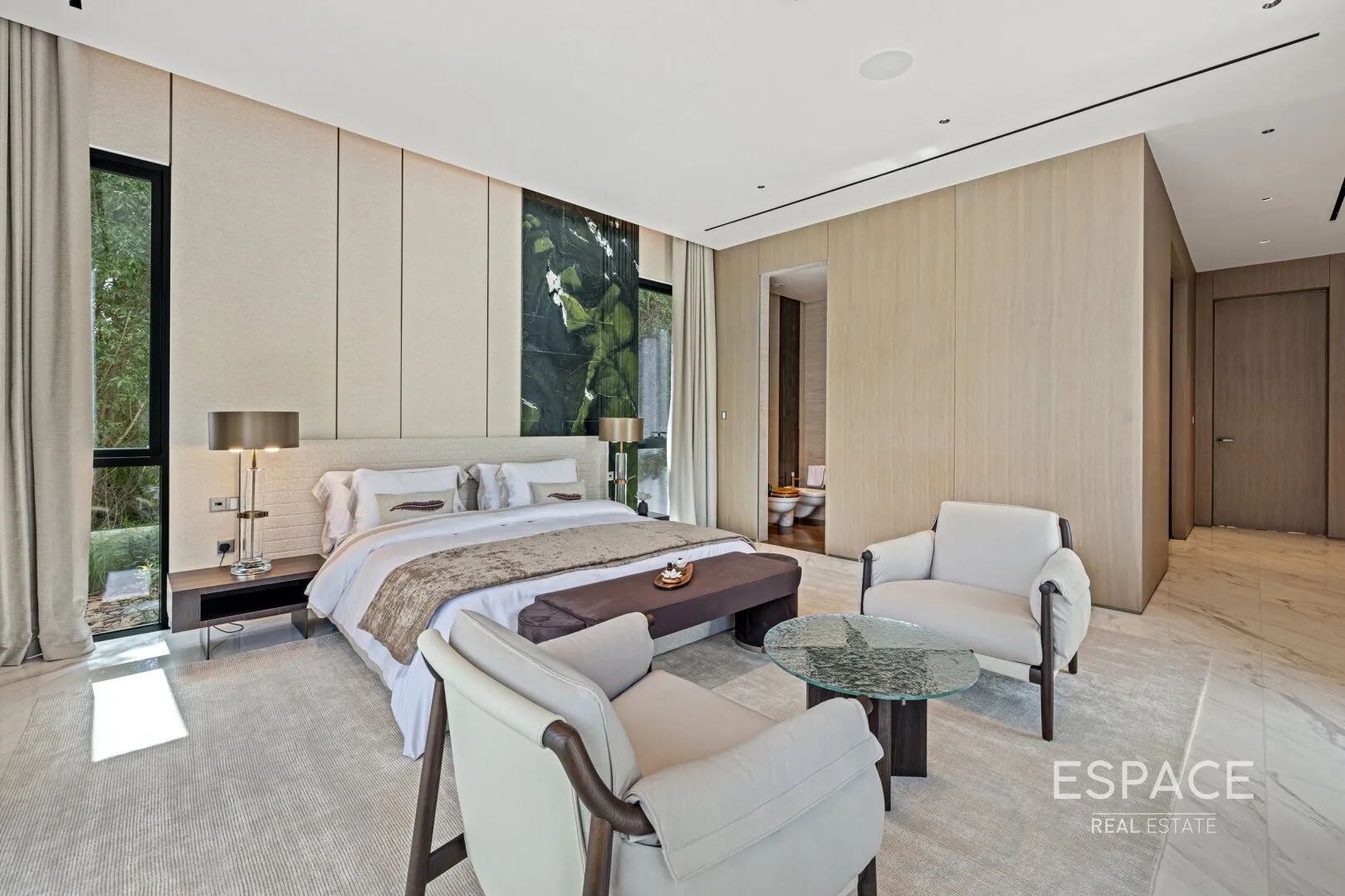 PropertiesGalleryCamera