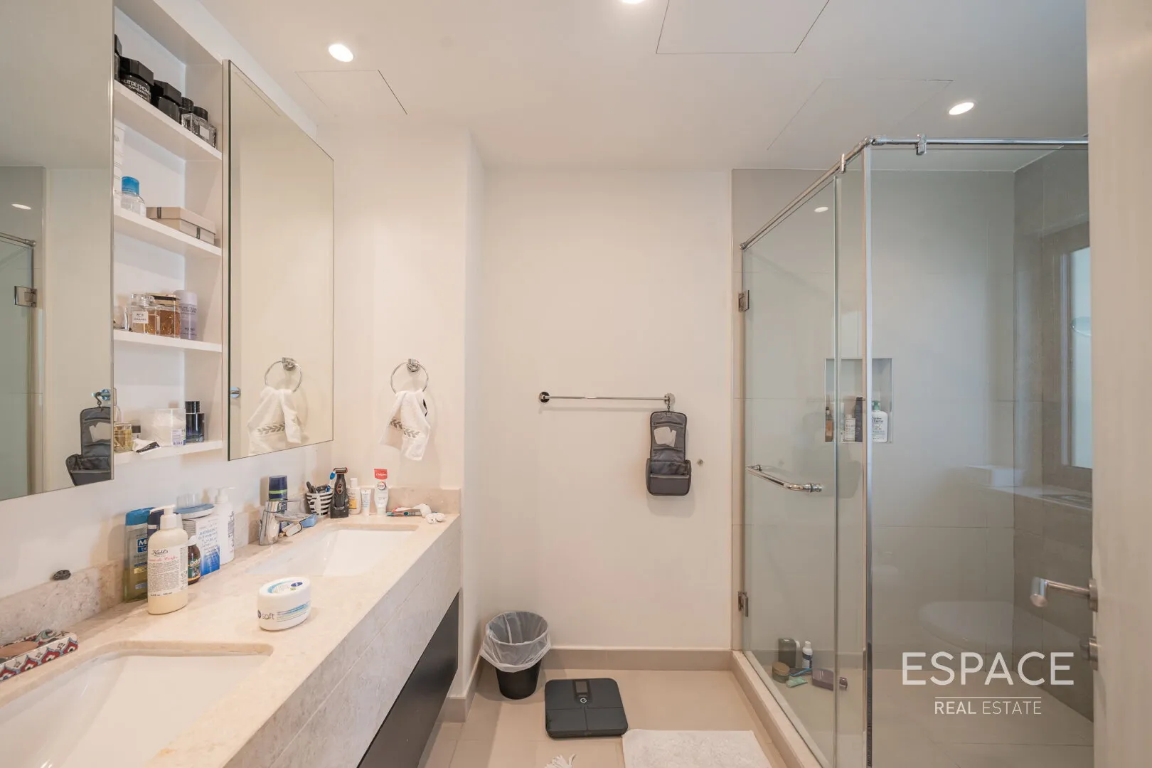 PropertiesGalleryCamera