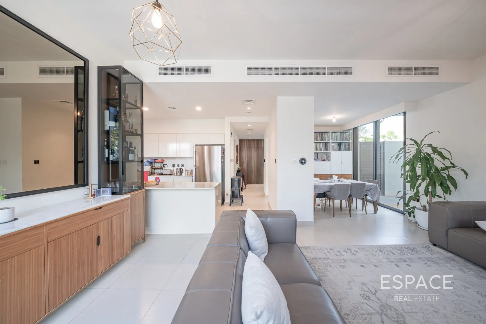 single static gallery