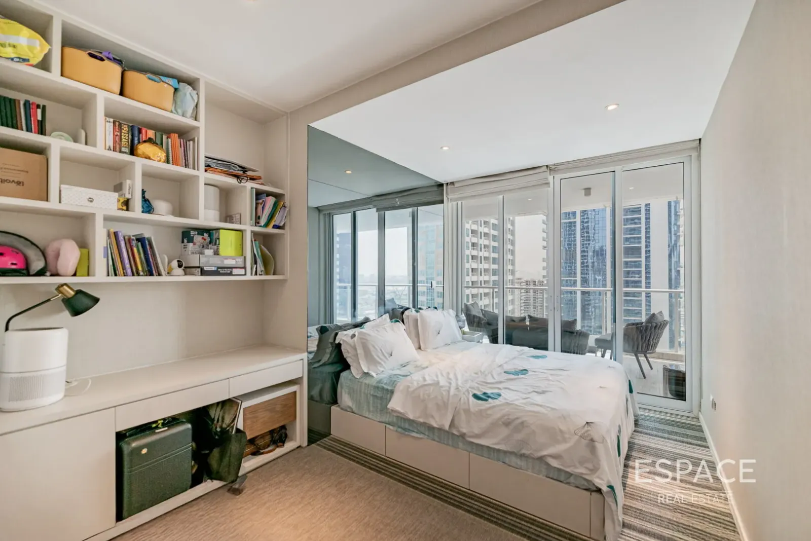PropertiesGalleryCamera