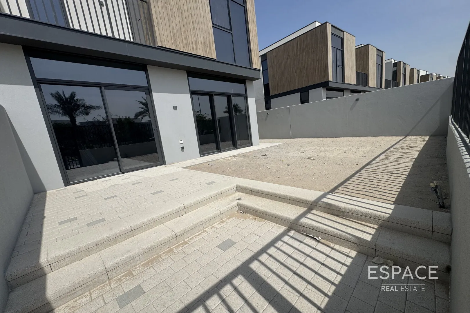 single static gallery