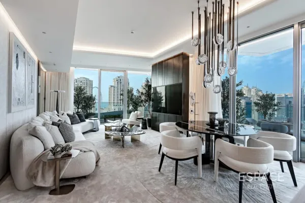 Stella Maris, Dubai Marina, Dubai - Espace