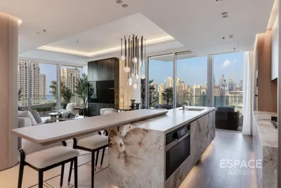 Stella Maris, Dubai Marina, Dubai - Espace