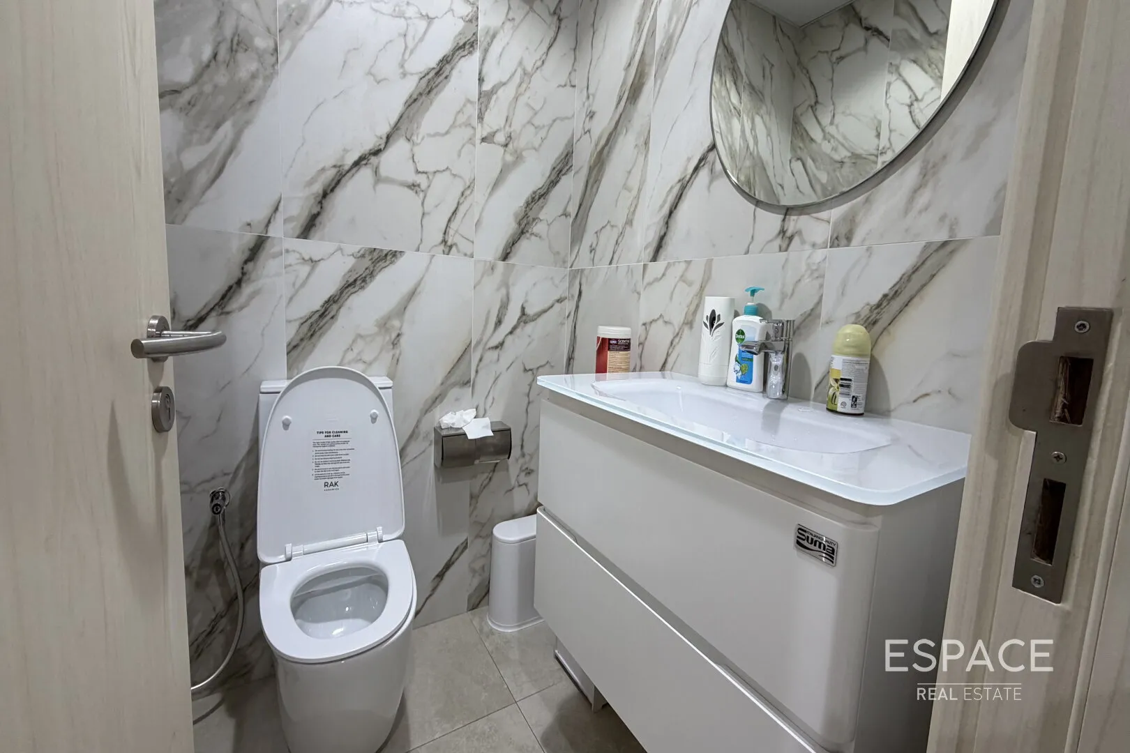 PropertiesGalleryCamera