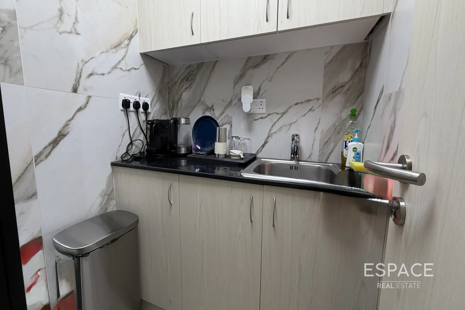 PropertiesGalleryCamera